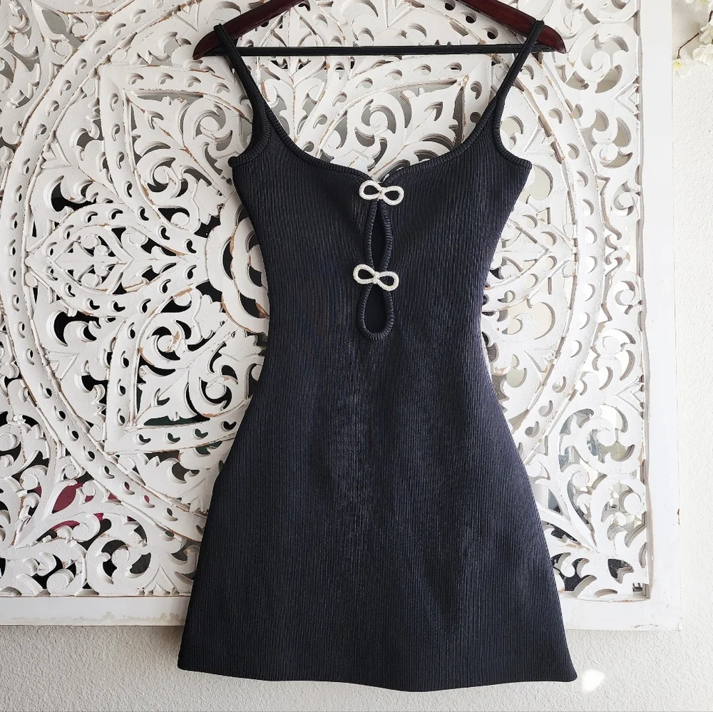 MACH & MACH MINI BLACK DRESS CRYSTAL BOW APPLIQUE SIZE EXTRA SMALL - Picture 11 of 16
